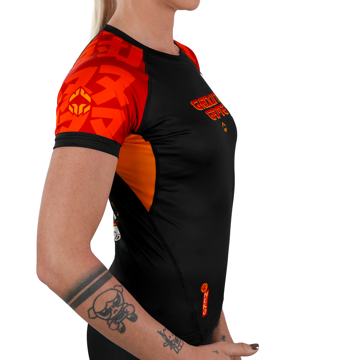 Rashguard pentru femei Ramen Cat cu mânecă scurtă