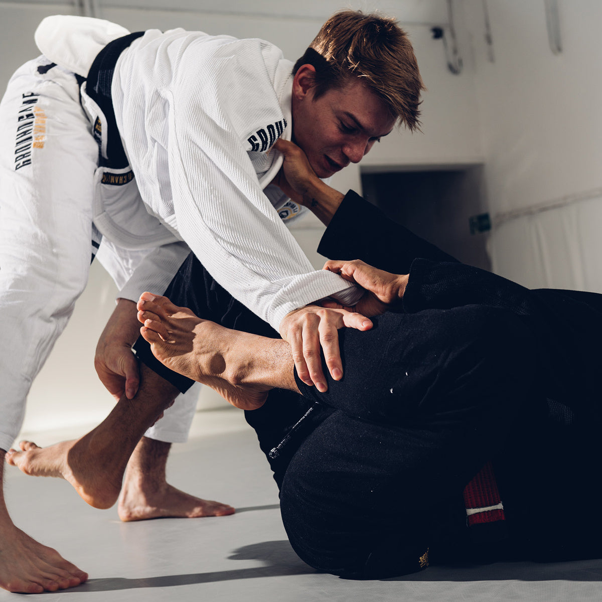 Kimono / Gi BJJ Champion 3.0 (Alb) + centură GRATUITĂ