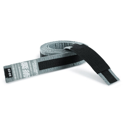 Centură BJJ pentru copii (gri cu bară neagră)