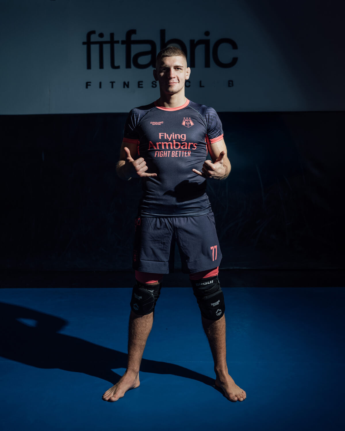 Spodenki treningowe 2 w 1 FC Armbar (granatowe)