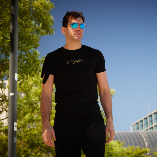 Tricou pentru bărbați Glitz Ground Game negru