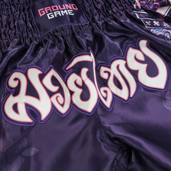 Pantalonii scurți Muay Thai pentru femei Asami Ground Game