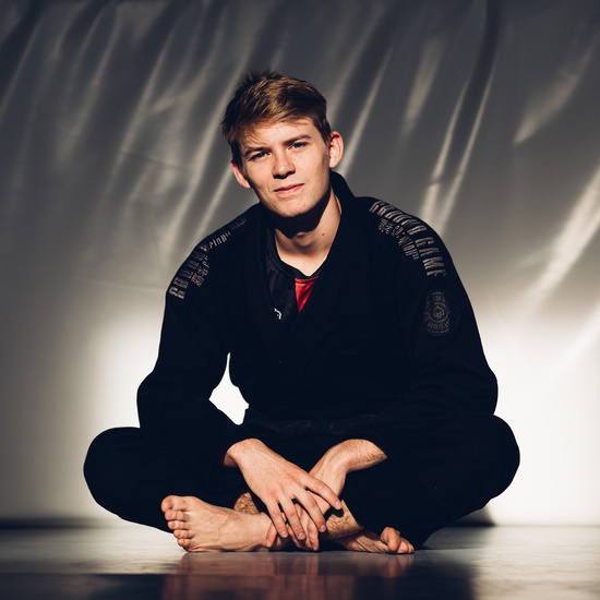 Kimono / GI BJJ Champion 3.0 Shadow negru  + centura GRATUITĂ