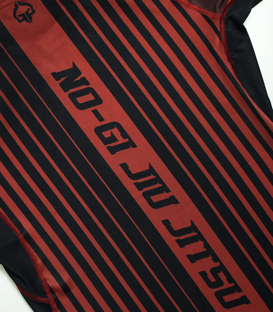 Rashguard pentru bărbați cu mâneci scurte IBJJF Ground Game brună