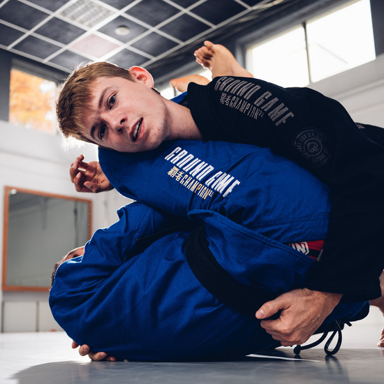 Kimono / GI BJJ Champion 3.0 Shadow negru  + centura GRATUITĂ