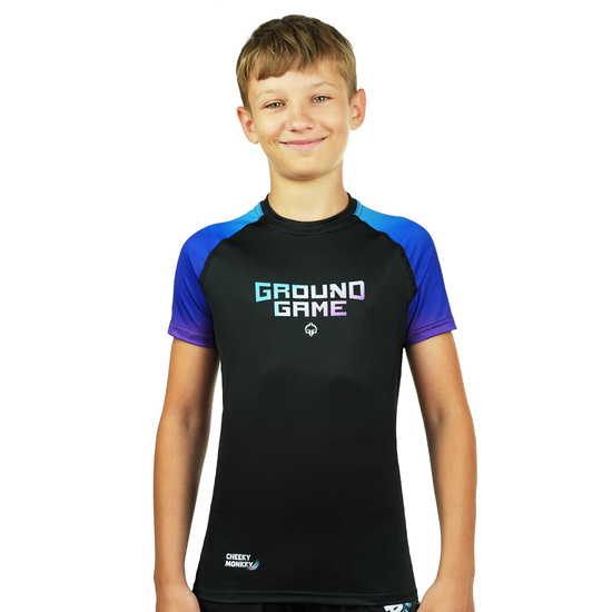 Rashguard pentru copii cu mâneci scurte Cheeky Monkey Ground Game