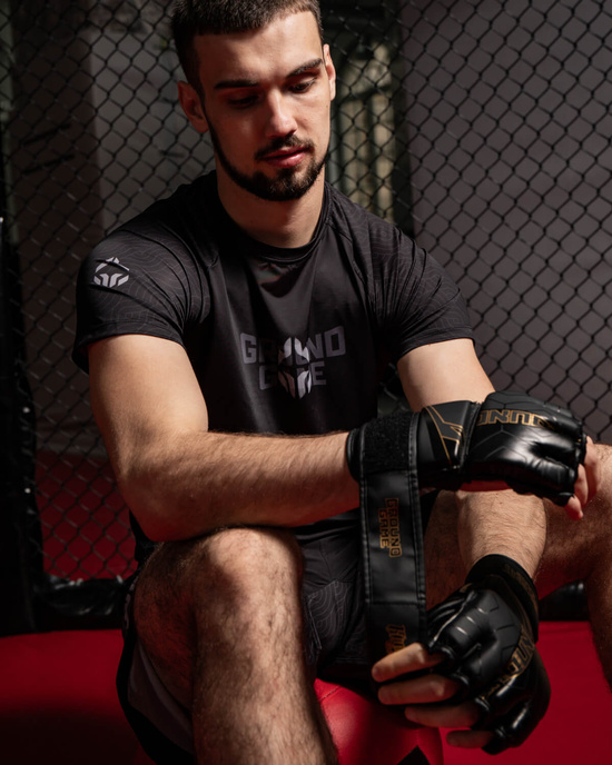 Mănuși de MMA Equinox Ground Game negru