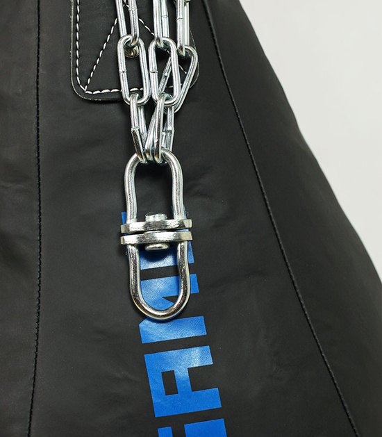 Sac de box pentru antrenament în formă de pară Target Ground Game negru